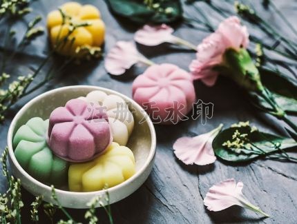 中式烘焙风又起，国潮点心出路在哪里？